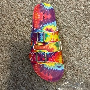 Madden Girl Teddy Slide 8